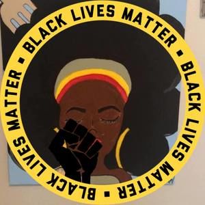 Meet your Posher, Mia